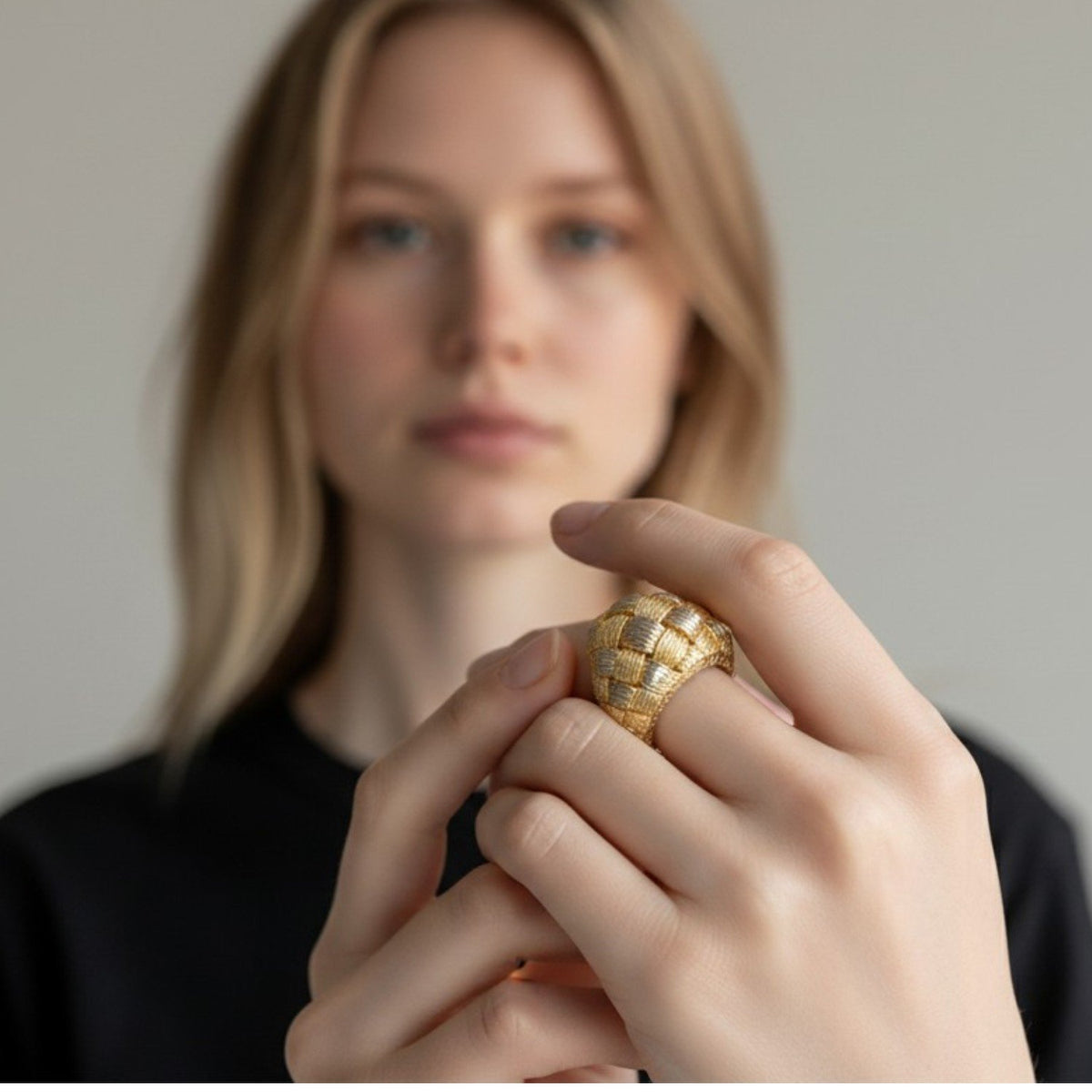 Anello 18k 5g